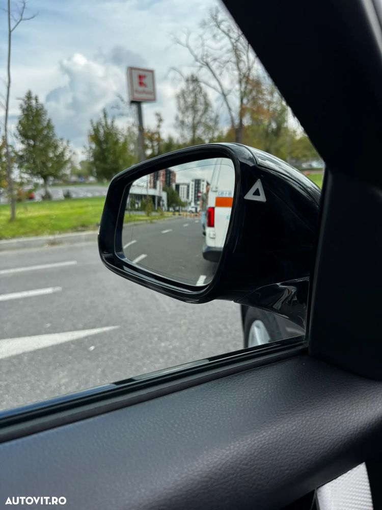 BMW Seria 3 320d Touring xDrive Aut. M Sport - 25