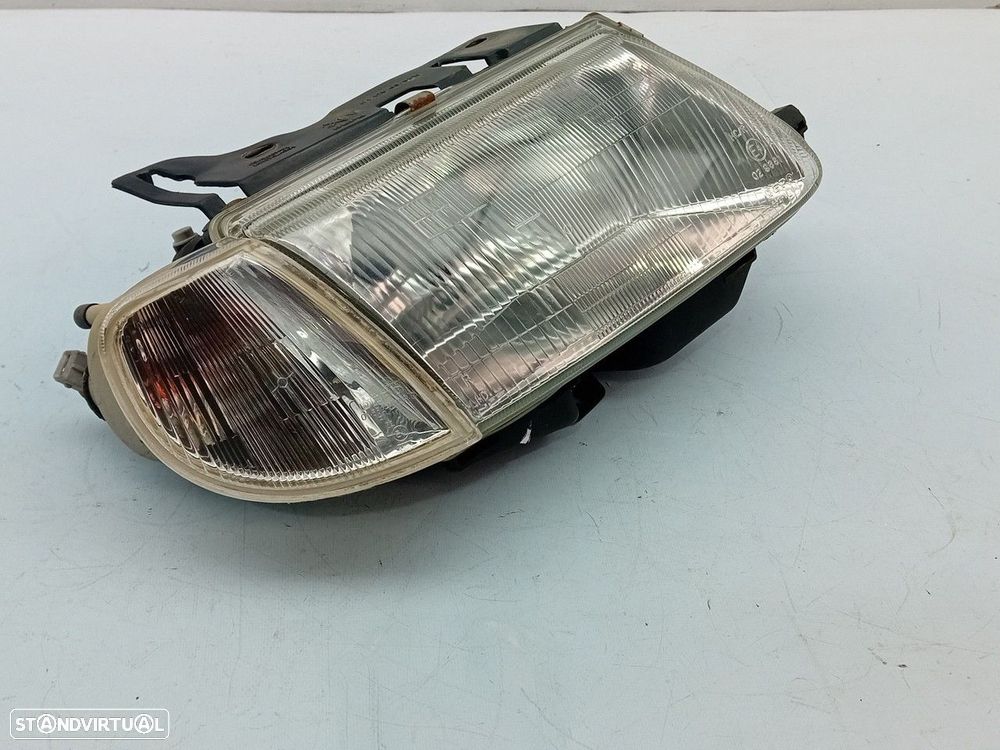 Ótica / farol direita CITROËN Saxo (S0, S1) - 2