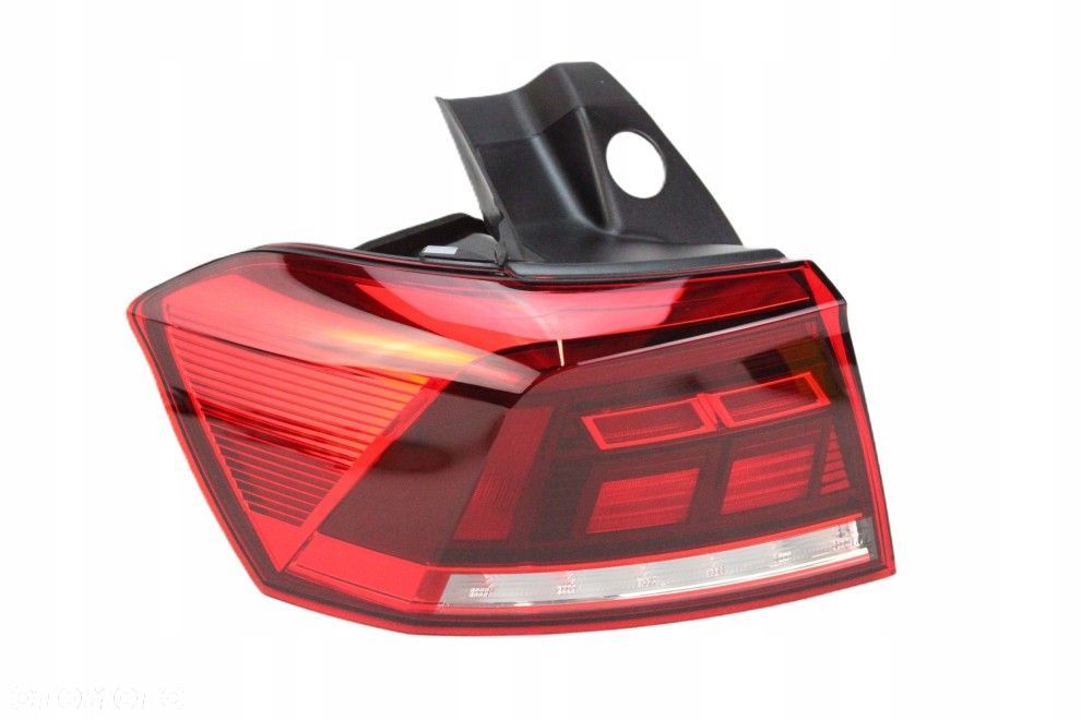 VW PASSAT B8 KOMBI LIFT LAMPA LEWY TYŁ LED 3G9945095G - 1
