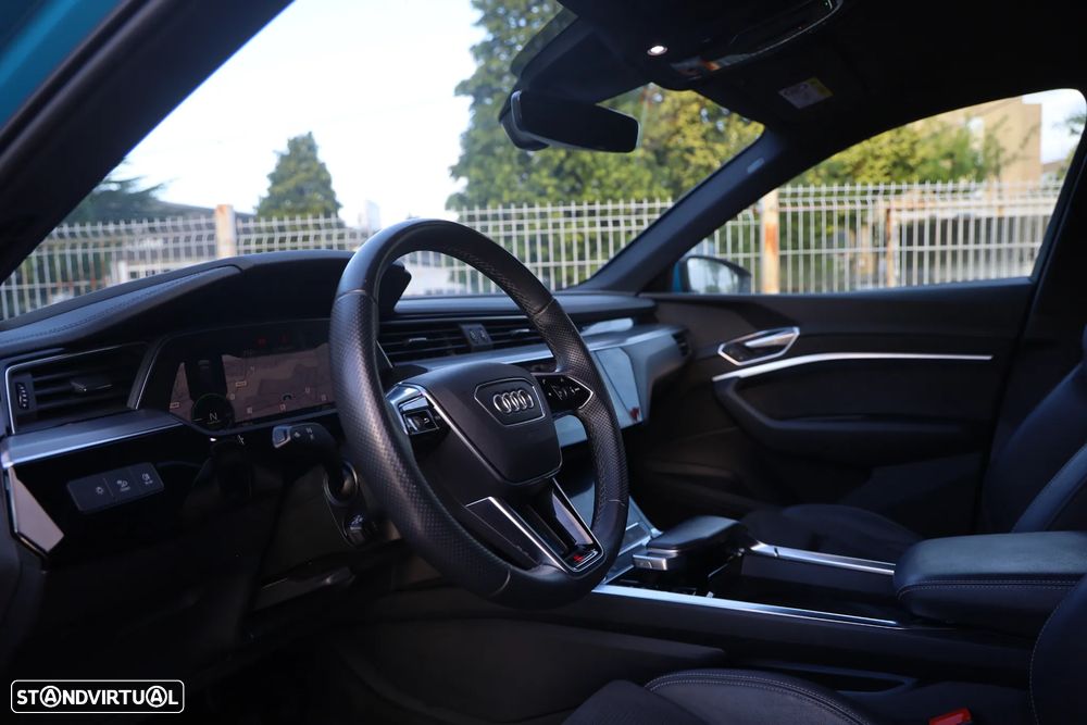 Audi e-tron 55 quattro S line - 29