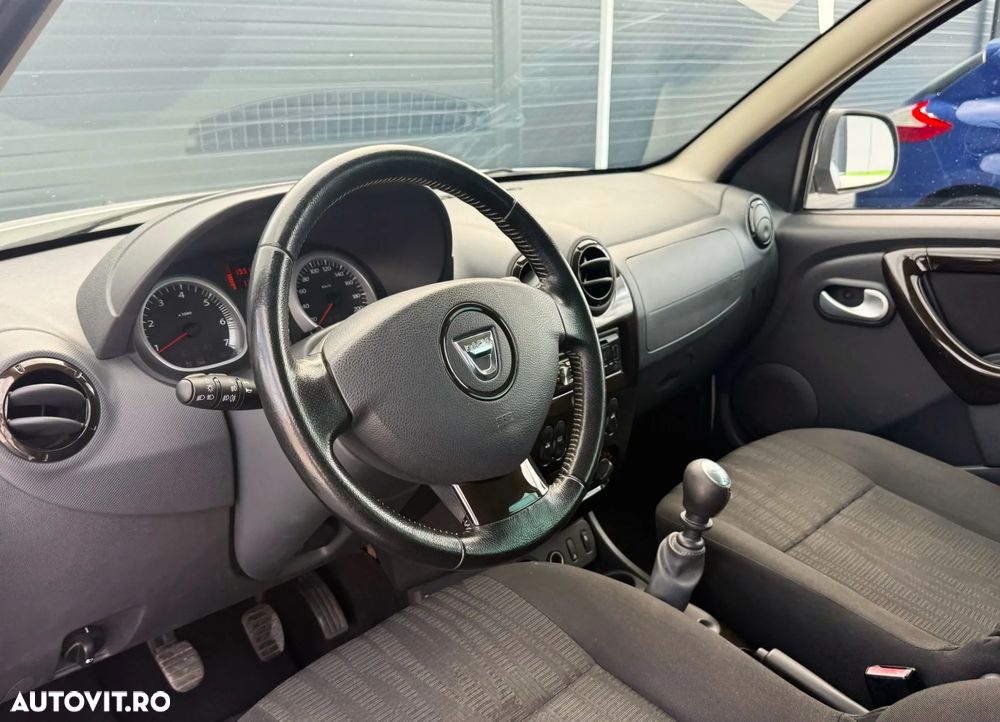 Dacia Duster dCi 110 FAP 4x4 Laureate - 16