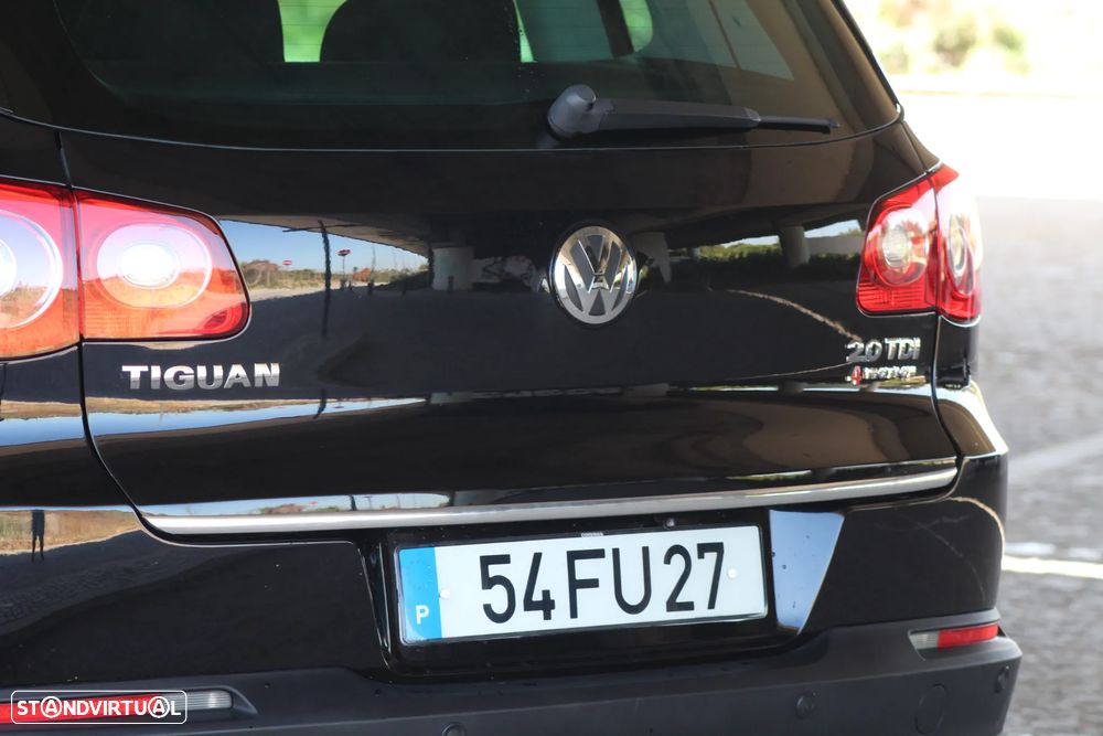 VW Tiguan 2.0 TDI Sport 4Motion - 14