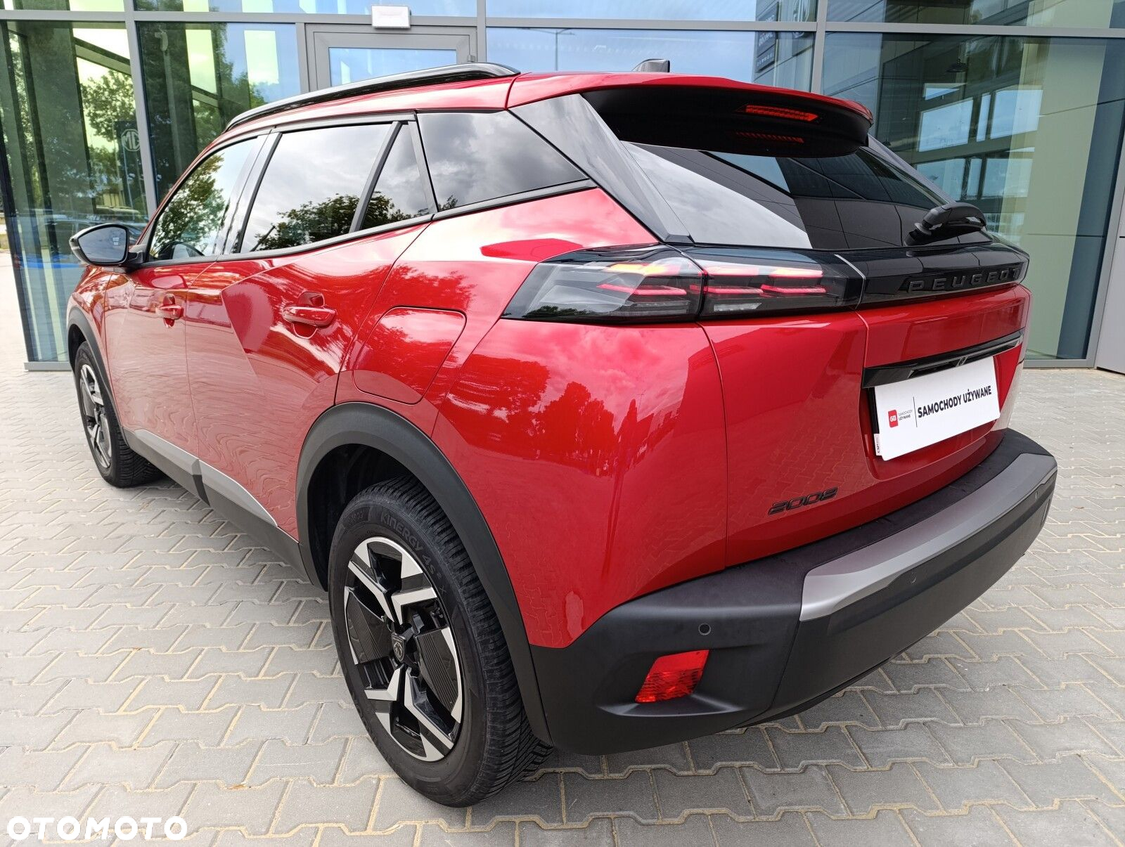 Peugeot 2008 PureTech 100 Allure S&S BVM6 - 9