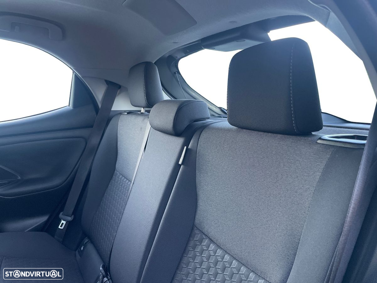 Toyota Yaris 1.0 VVT-i Comfort Plus - 11
