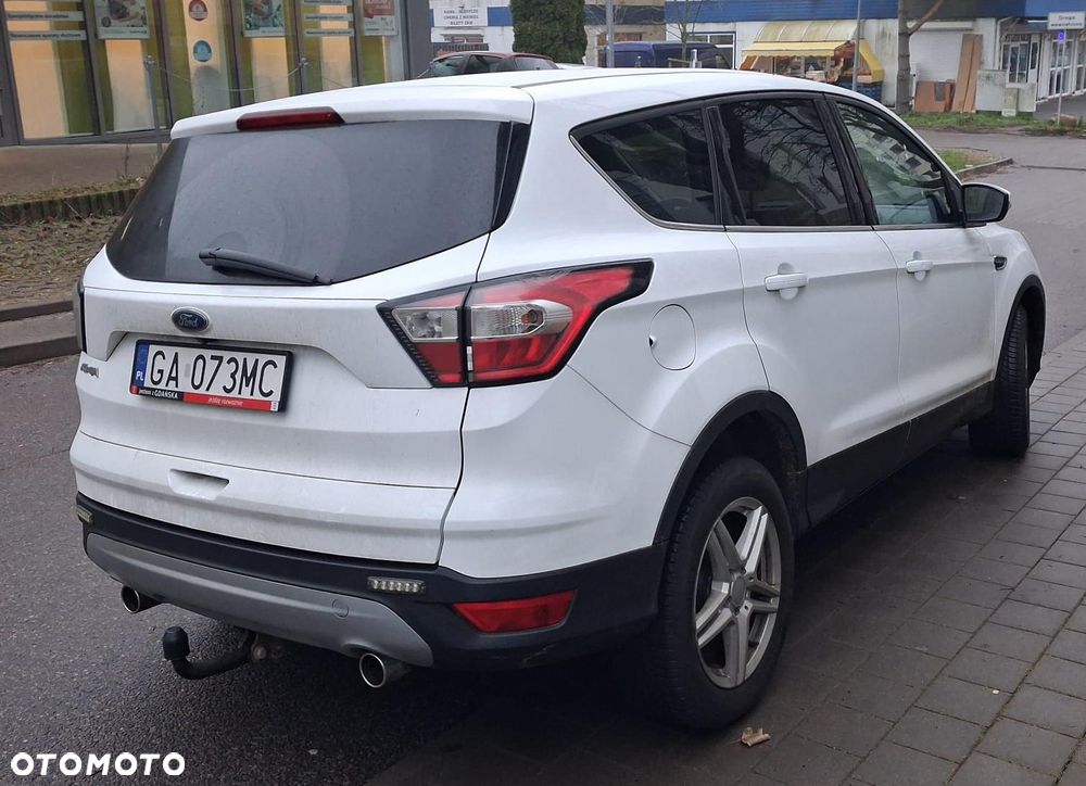 Ford Kuga 2.0 TDCi 2x4 Trend - 3