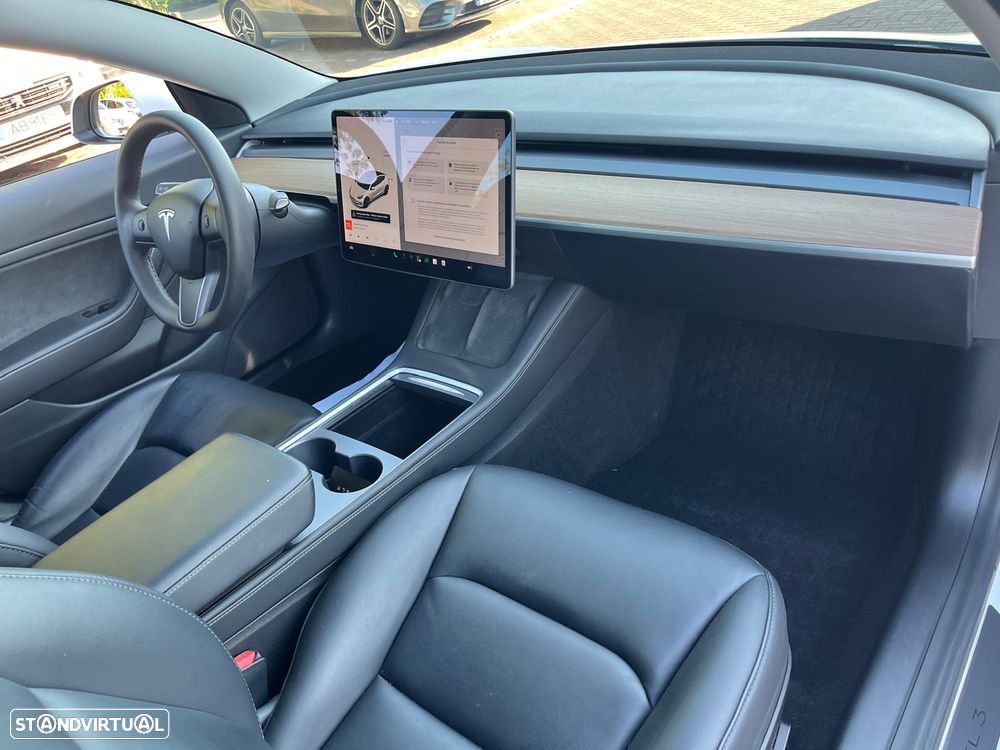 Tesla Model 3 Standard RWD Plus - 29