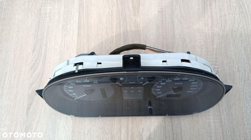 LICZNIK ZEGARY RENAULT MEGANE I AUTOMAT 7700427904C - 4