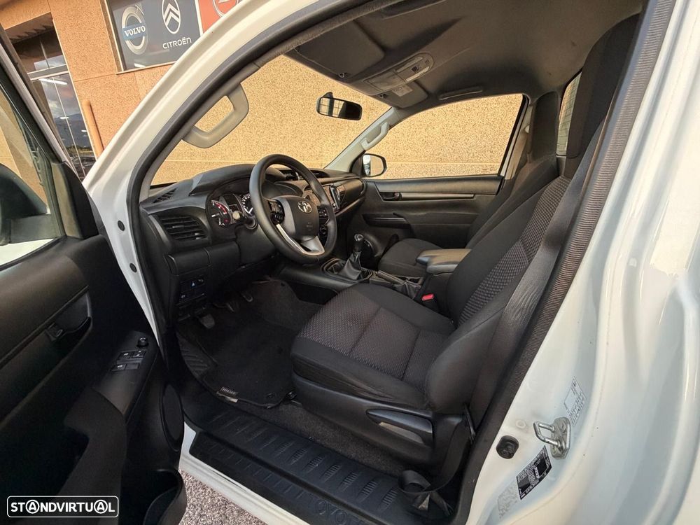 Toyota Hilux - 9