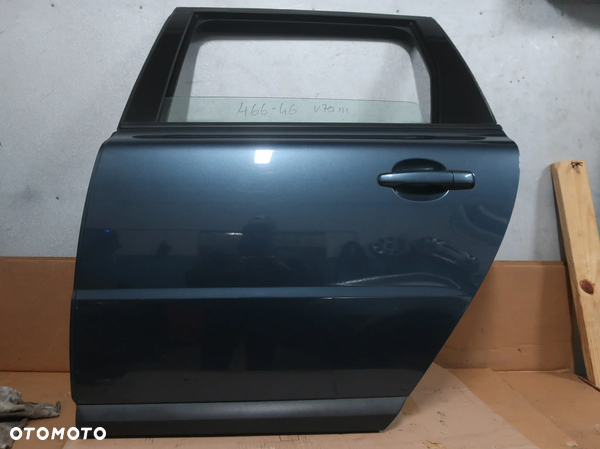 VOLVO V70 III XC70 DRZWI LEWE TYŁ TYLNE 466-46 07-14R ŁADNE
