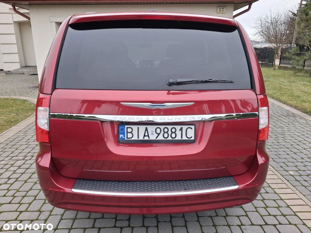 Chrysler Town & Country 3.6 Limited - 7