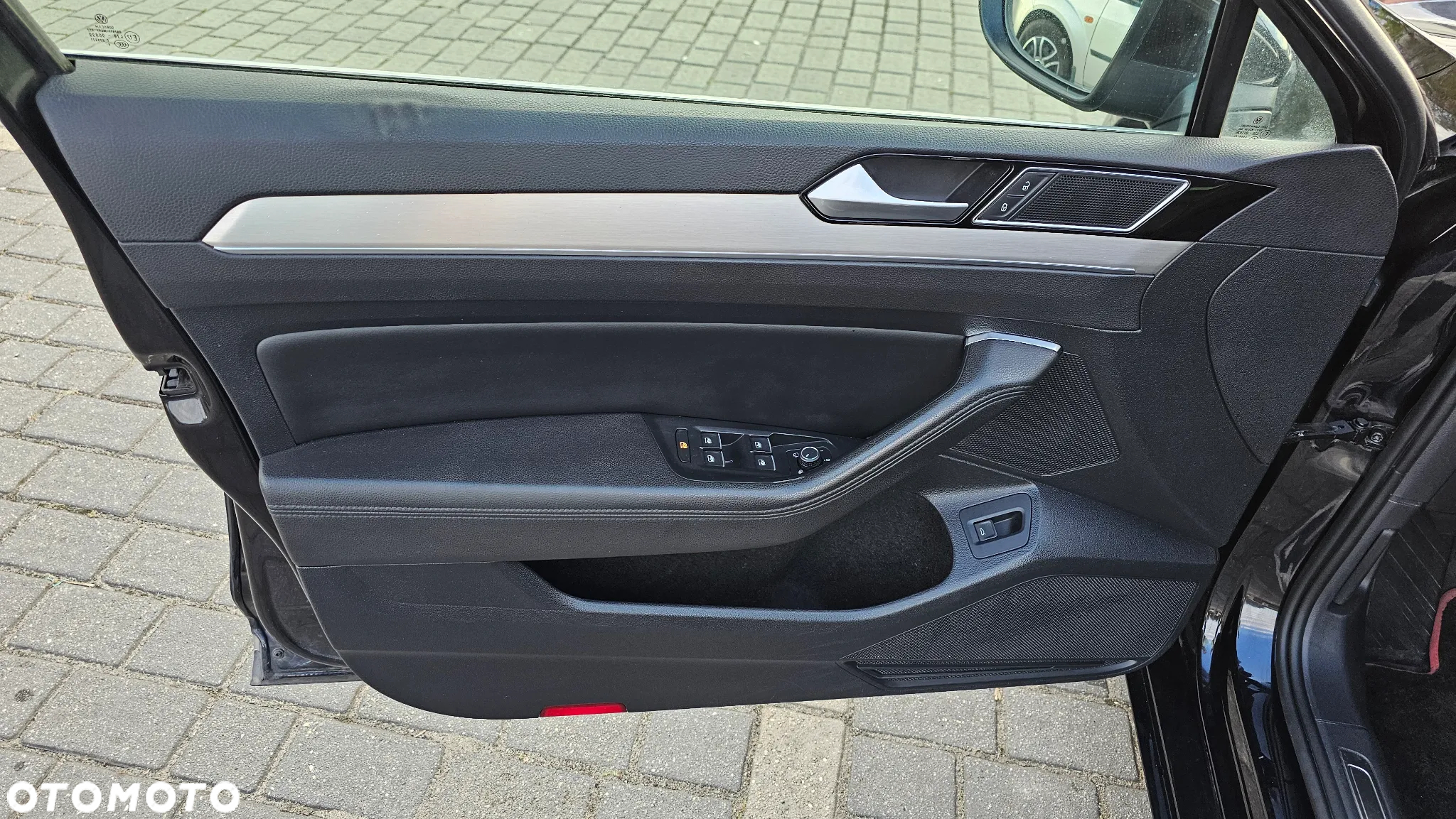 Volkswagen Passat 2.0 TDI BMT Highline - 9