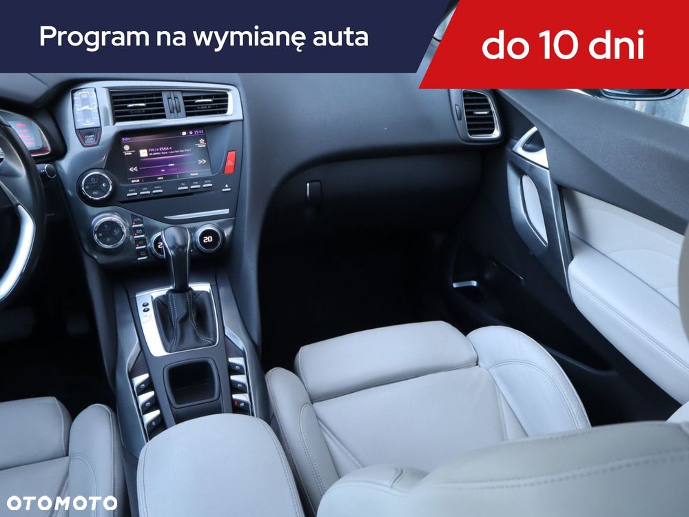 DS Automobiles DS 5 - 10