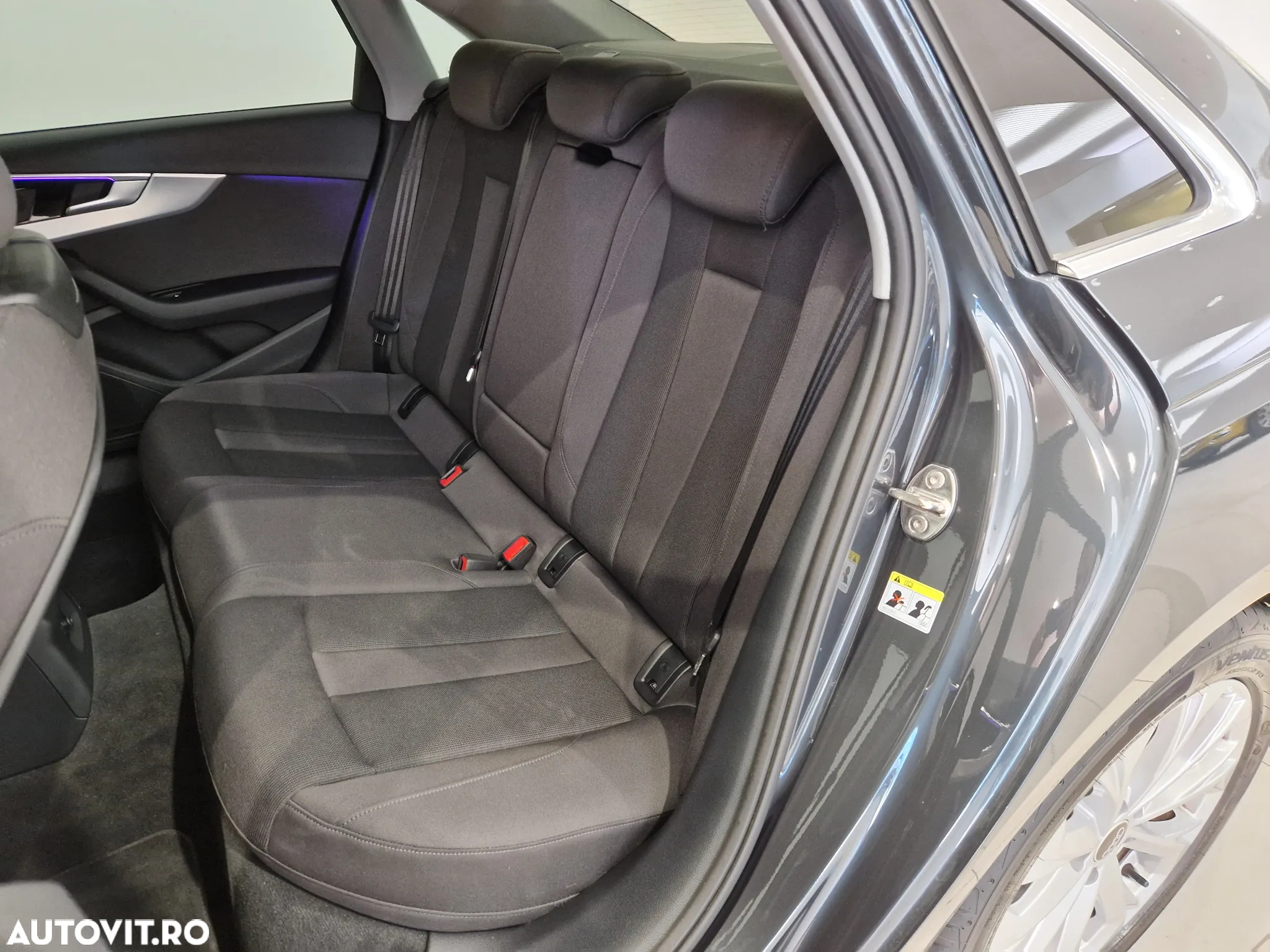 Audi A4 35 TFSI S tronic MHEV Advanced - 14