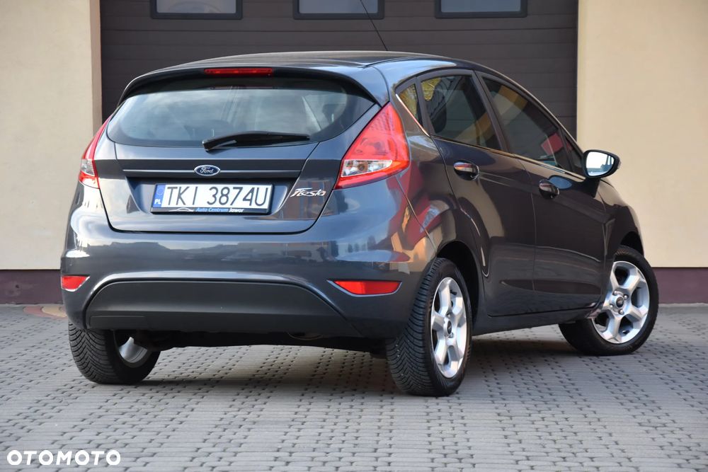 Ford Fiesta 1.25 Titanium EU5 - 6