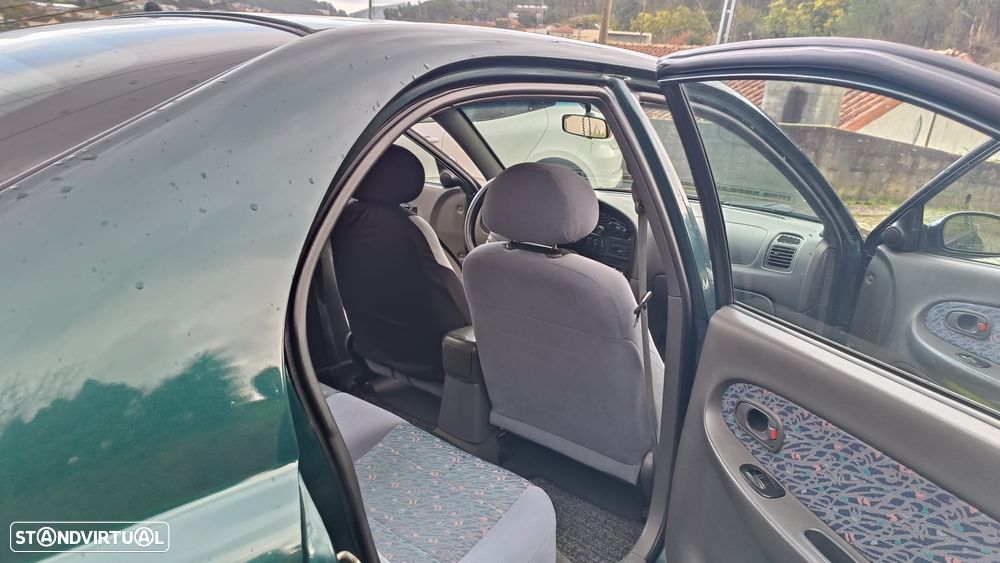 Kia Shuma 1.5 LS - 7