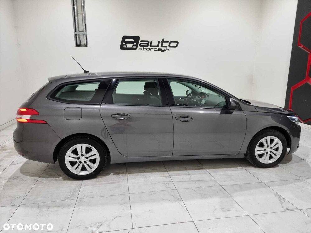 Peugeot 308 - 13