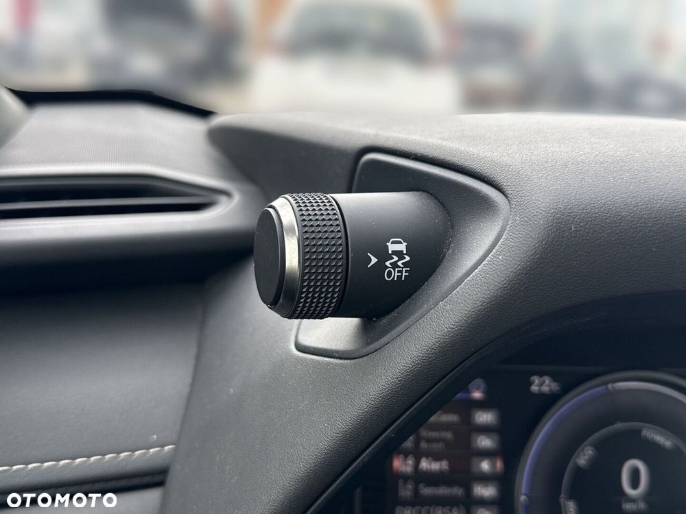 Lexus UX - 22