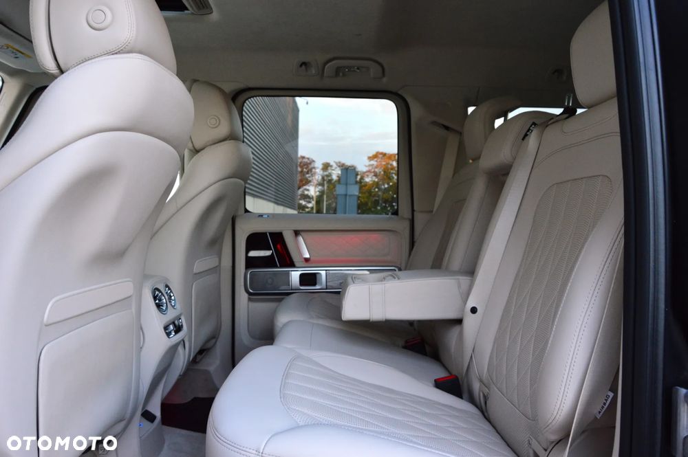 Mercedes-Benz Klasa G 450 d mHEV 9G-Tronic - 17