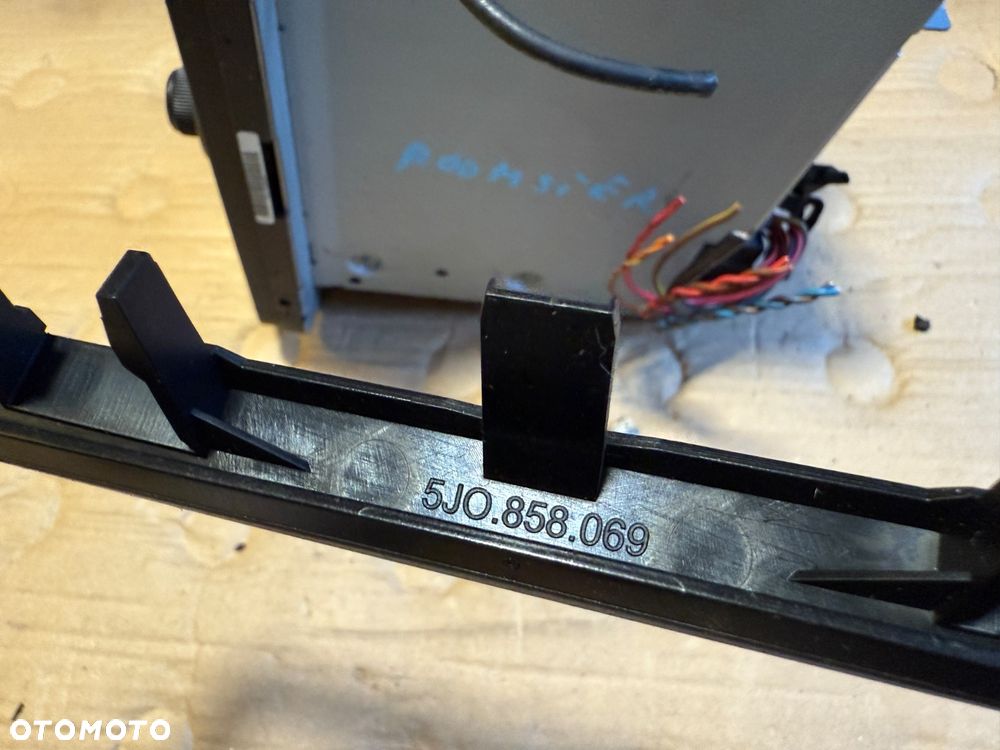 Radio SKODA ROOMSTER FABIA II  5J0035161  OE - 3