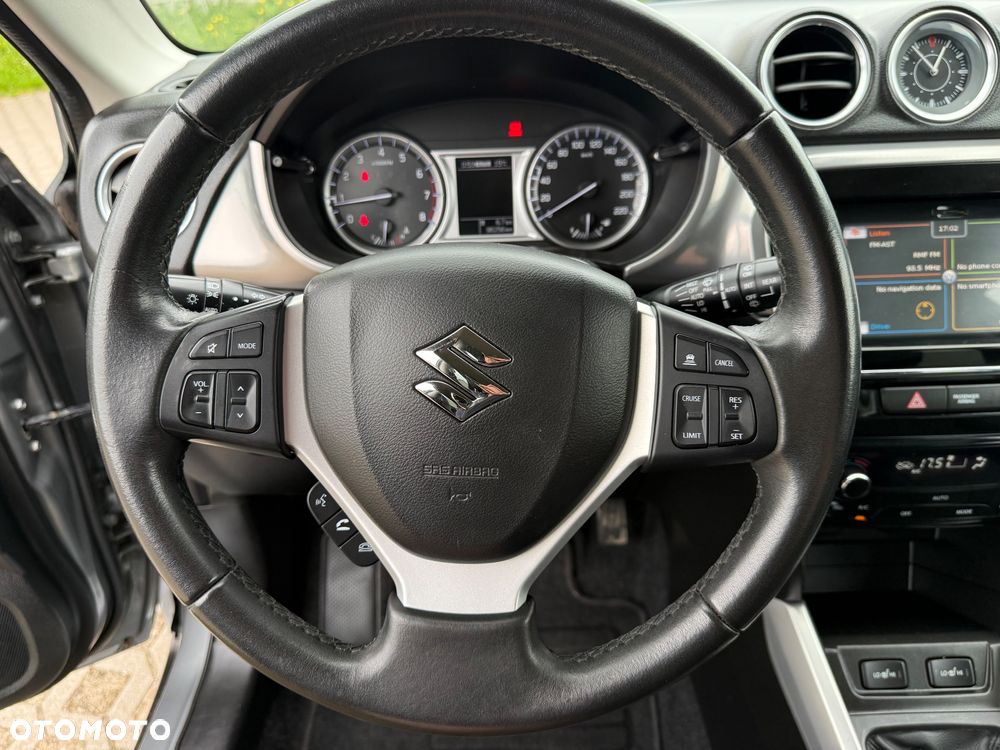 Suzuki Vitara 1.6 (4x4) Allgrip Comfort+ - 12