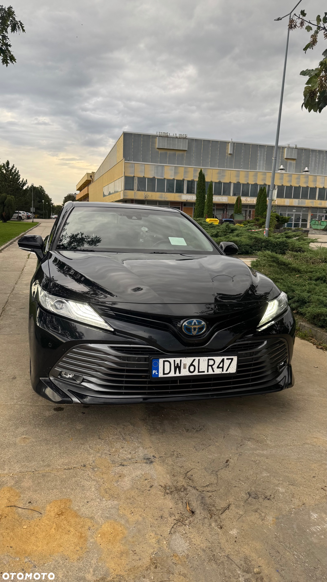 Toyota Camry 2.5 Hybrid Executive CVT - 19