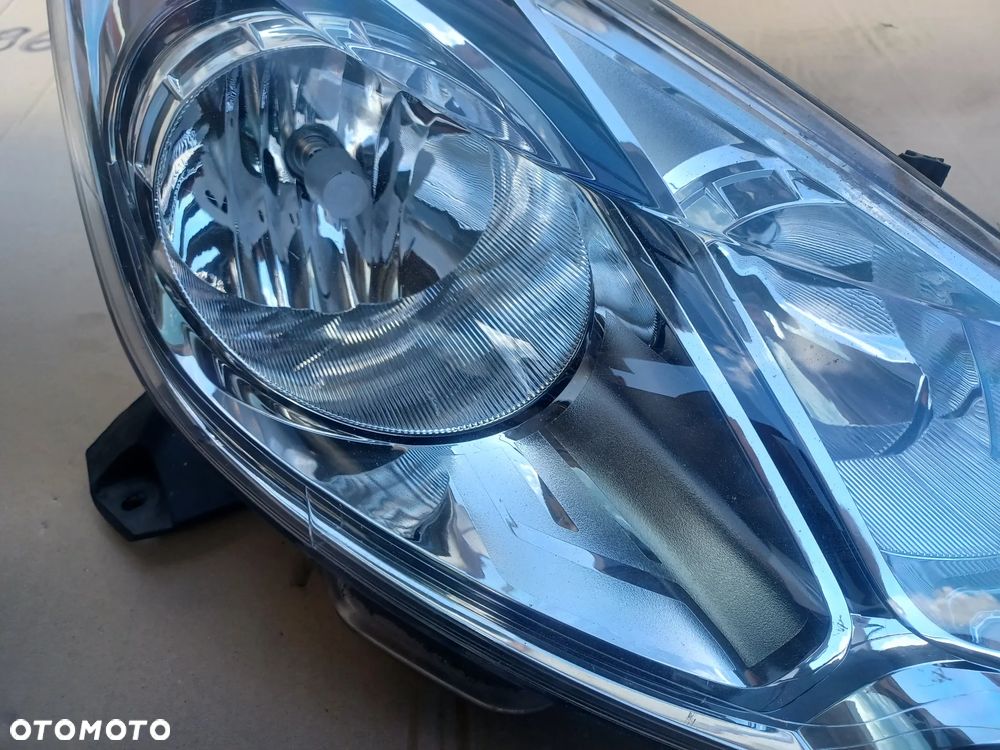 LAMPA PRZEDNIA PRAWA C3 II LIFT 9677033880-04 - 12