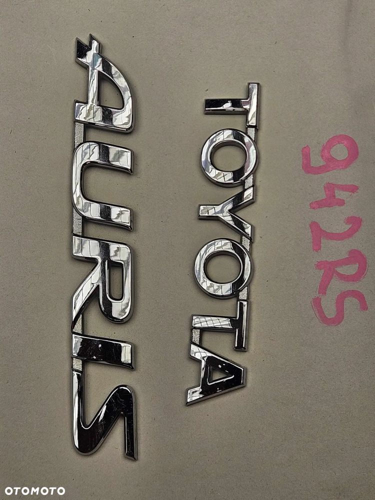 Napis Znaczek Emblemat Klapa Klapy Toyota Auris I 1 Lift - 10
