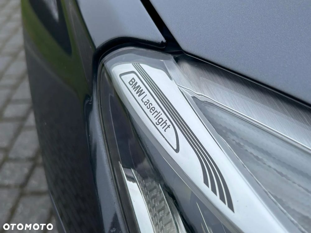 BMW Seria 7 750i - 5