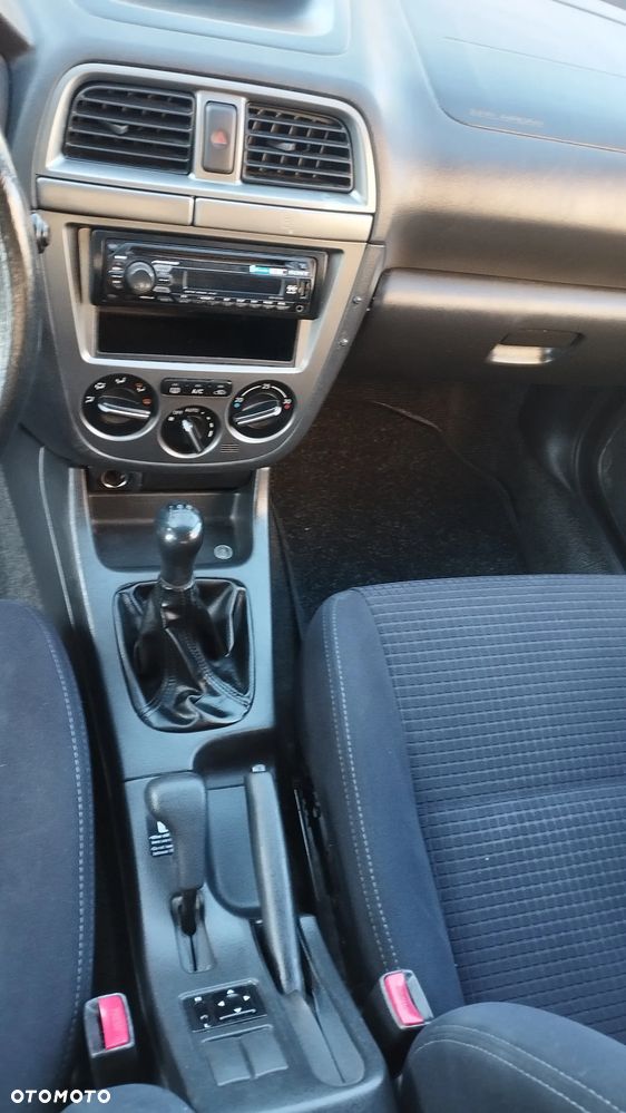 Subaru Impreza 1.6 TS - 18