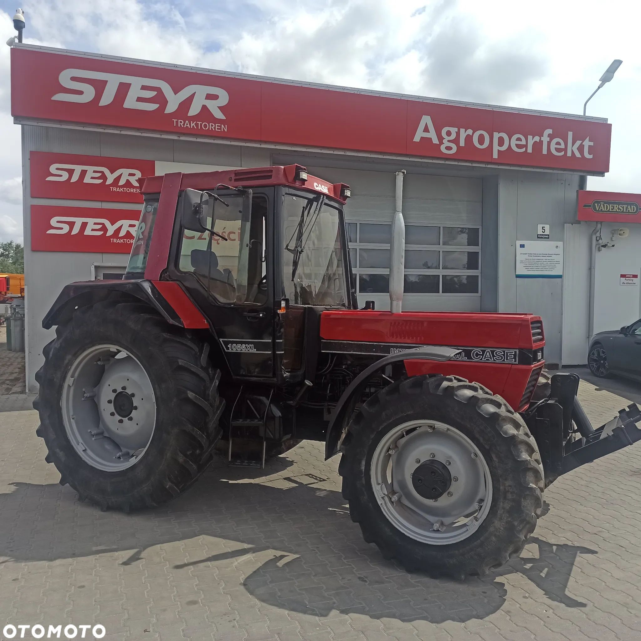 Case IH international 1056XL - 1