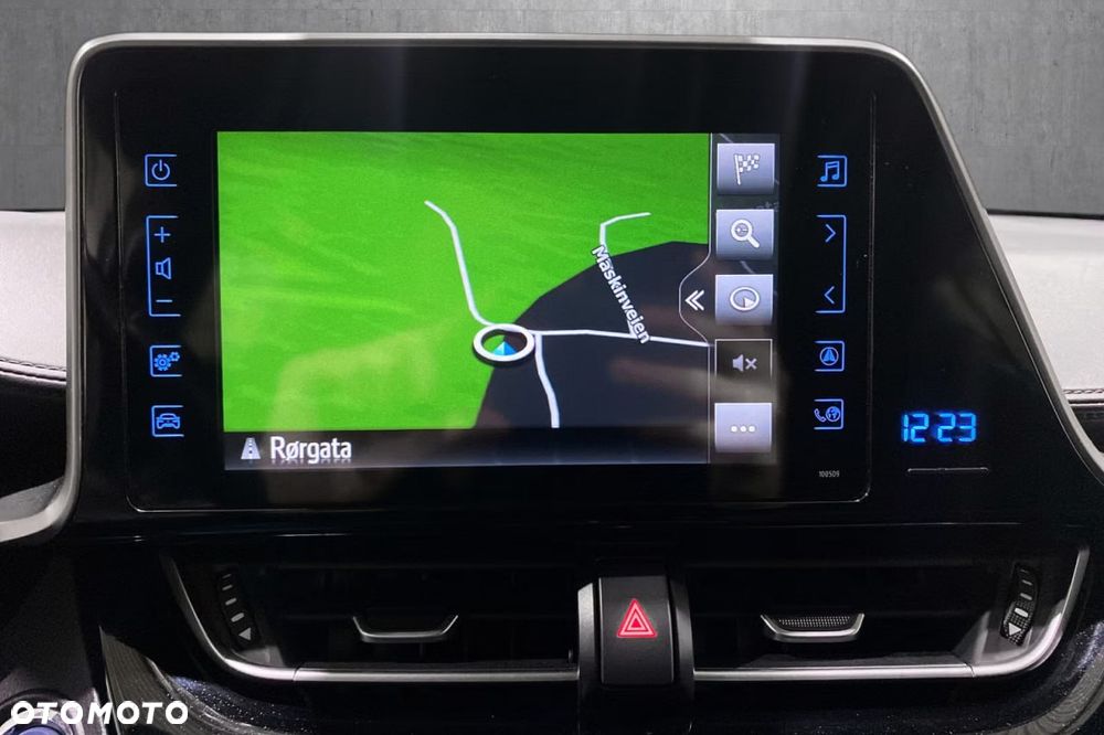 Toyota C-HR Lounge - 18