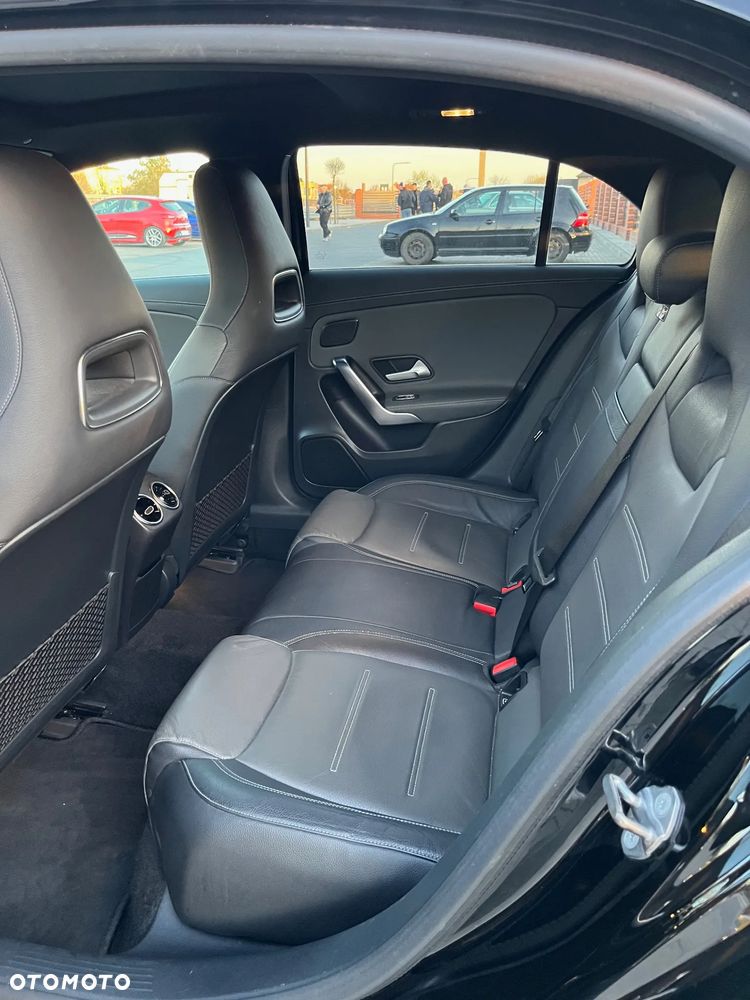 Mercedes-Benz Klasa A 250 7G-DCT AMG Line - 13