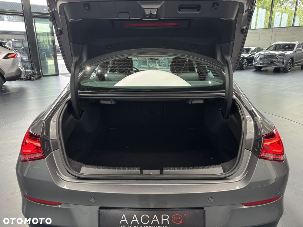 Mercedes-Benz CLA 2023