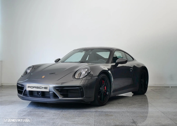 Porsche 911 (992) Carrera 4 GTS PDK