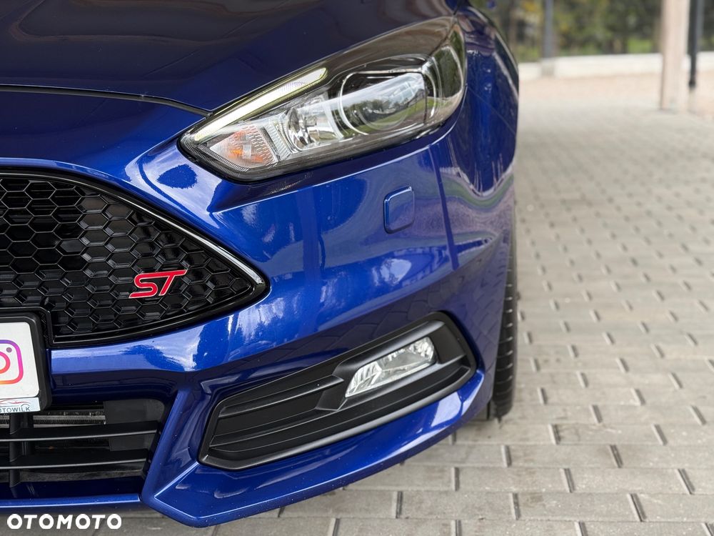 Ford Focus 2.0 EcoBoost ST mit Leder-Exclusiv-Paket - 15