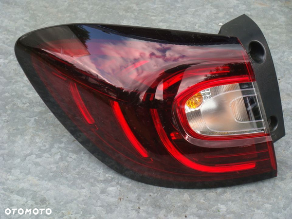 LAMPA LEWA TYŁ RENAULT CAPTUR LIFT 265557849R TYLNA