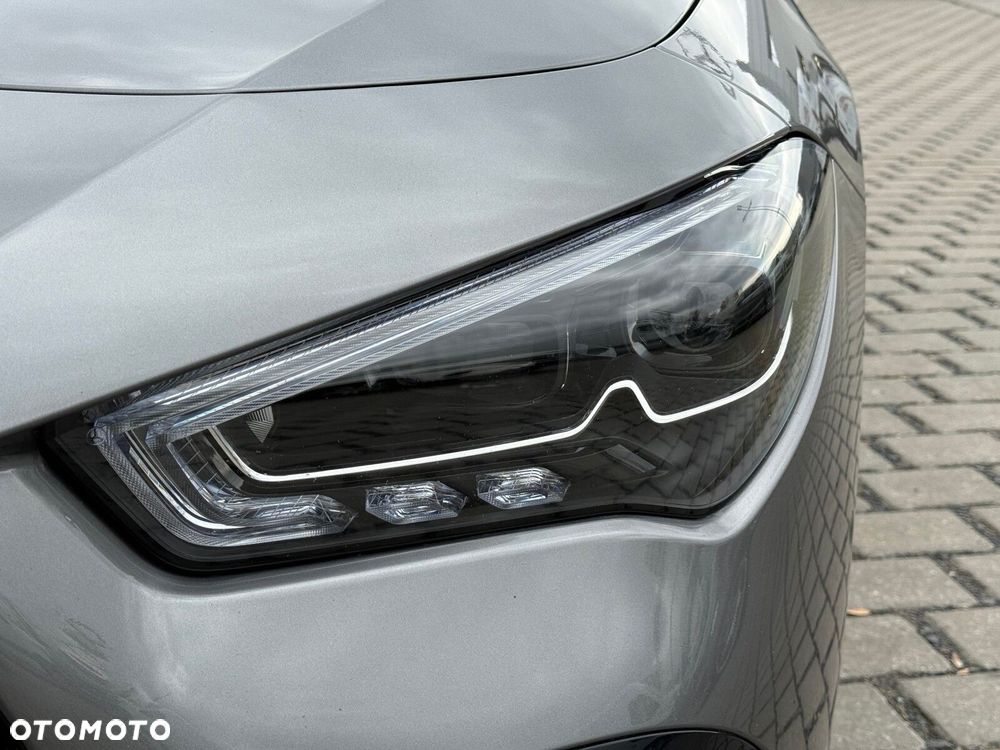 Mercedes-Benz CLA - 11