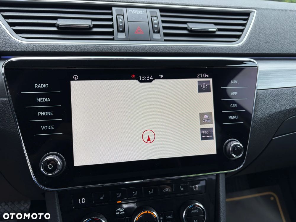 Skoda Superb 2.0 TDI DSG Sportline - 26