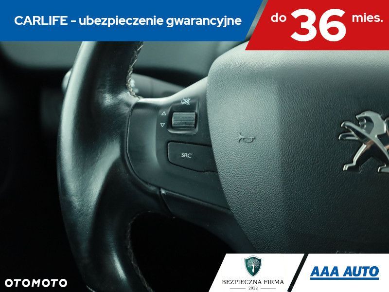 Peugeot 208 - 19