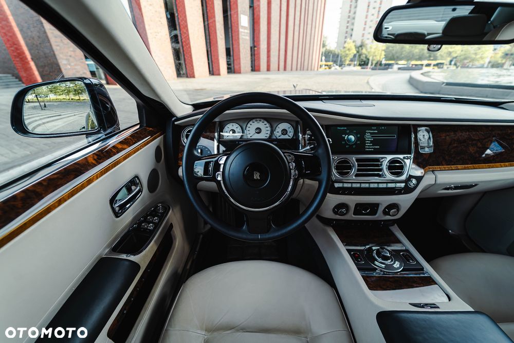 Rolls-Royce Ghost - 9