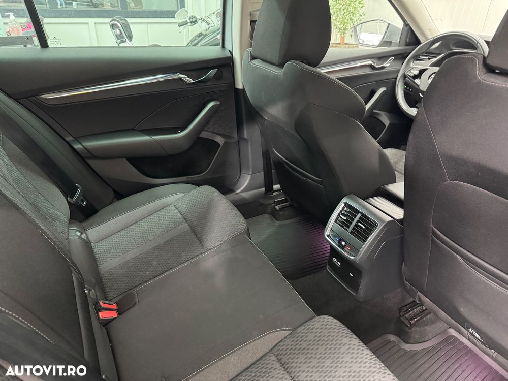 SKODA Octavia 2021 — imagine 14