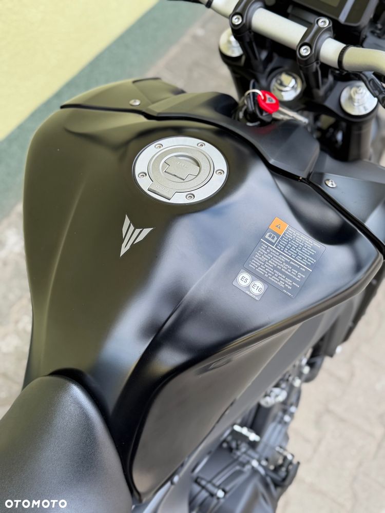 Yamaha MT - 17