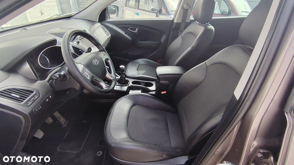 Hyundai ix35 1.7 CRDi Premium 2WD - 23