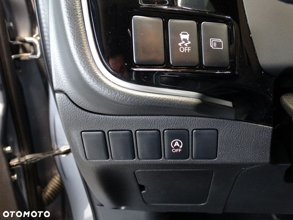 Mitsubishi Outlander - 23