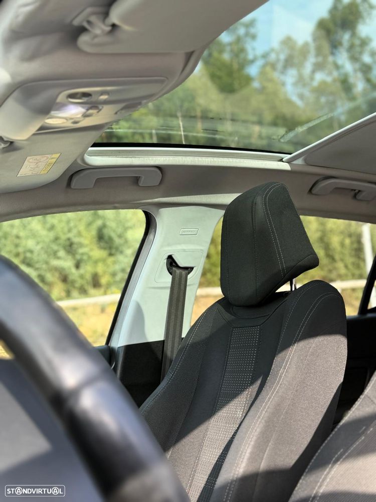 Peugeot 308 1.6 e-HDi Allure J17 - 12