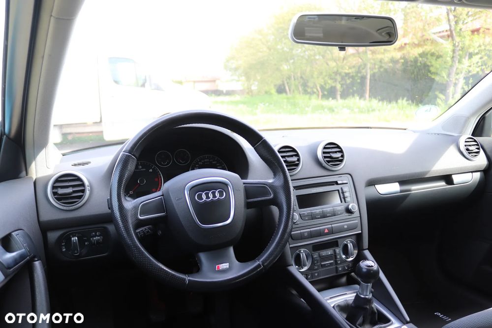 Audi A3 Sportback 2.0 TDI quattro Ambition - 19
