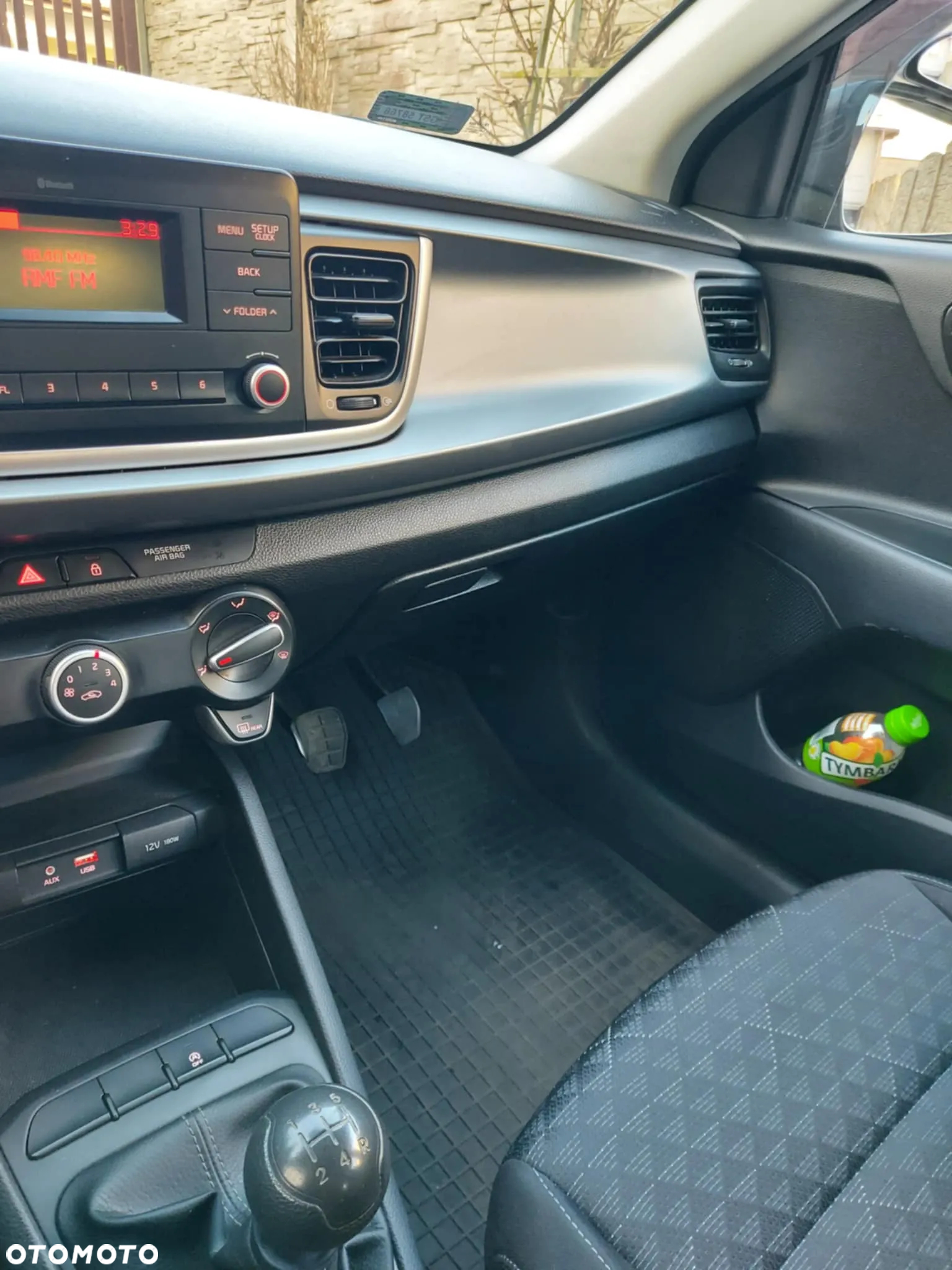 Kia Rio 1.2 L - 20