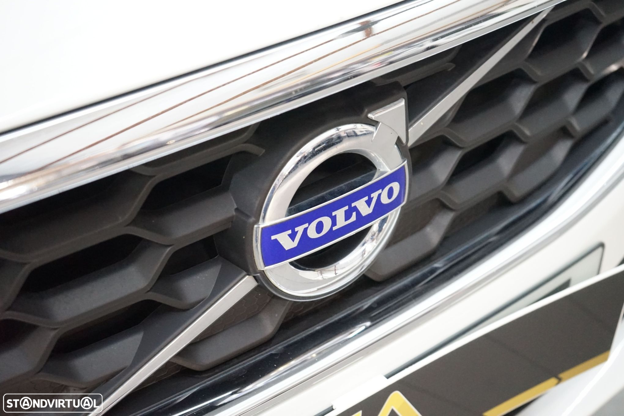 Volvo V40 Cross Country 1.6 D2 Summum - 12