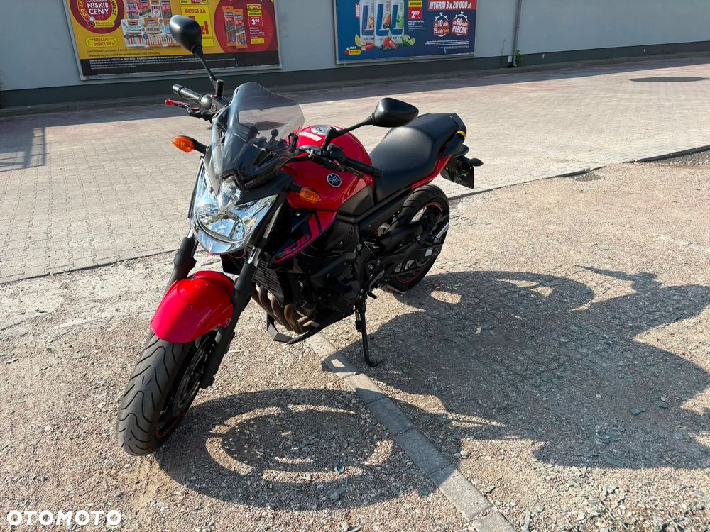 Yamaha XJ - 6