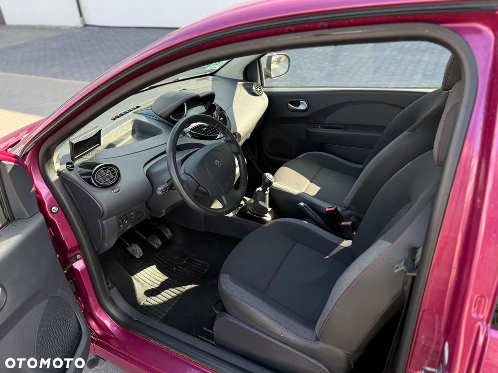 Renault Twingo 1.2 16V Dynamique - 10